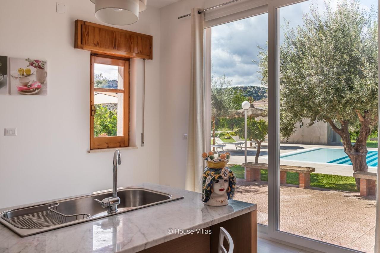 House&Villas - Villa Zagara Bianca Floridia Extérieur photo